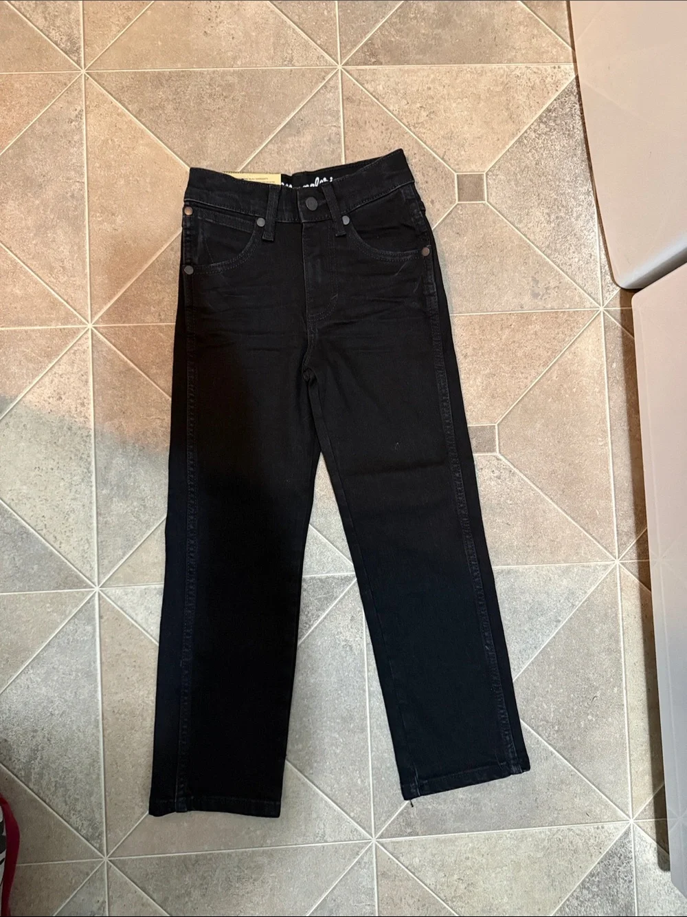 Boys 6 slim wranglers NWT